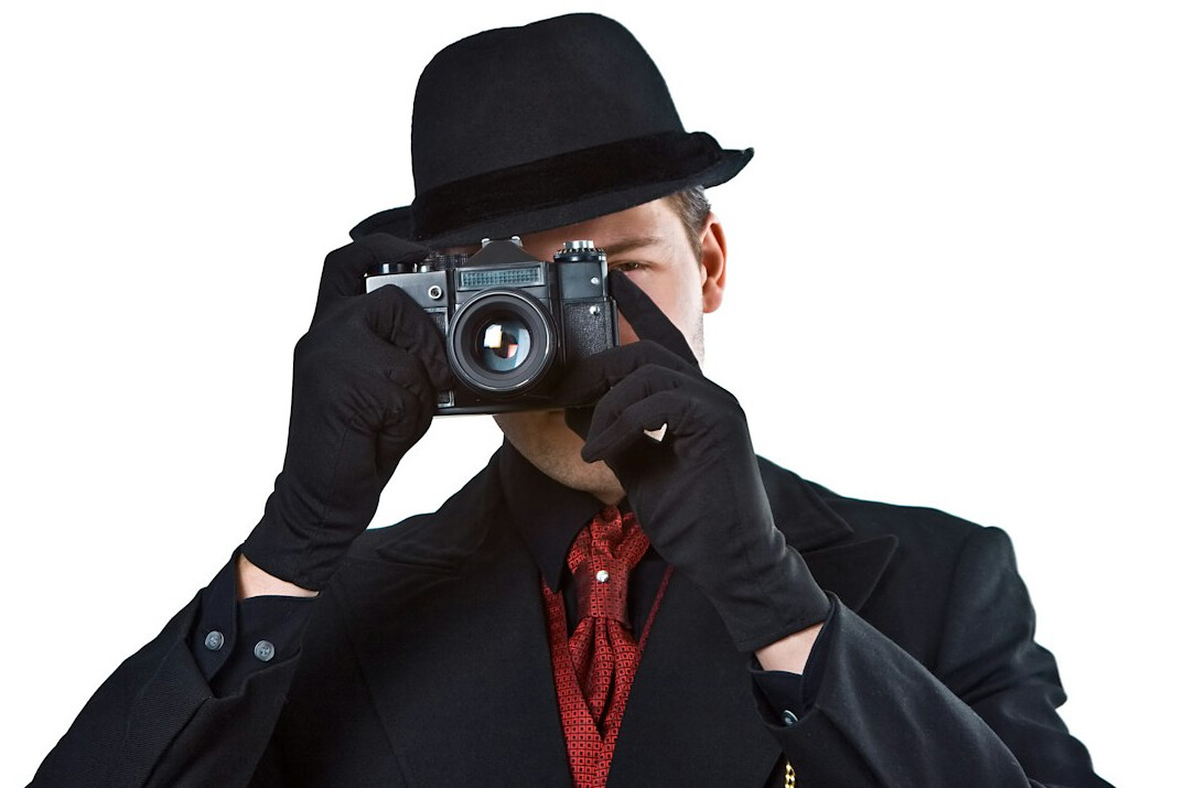 detective apprehending suspect